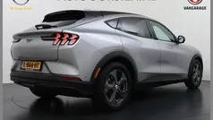 Grijs Gebruikt 2021 Ford Mustang Mach-E SUV | € 23.490 (Goede deal)