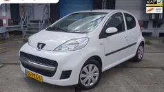 Wit Gebruikt 2011 Peugeot 107 Hatchback | € 3.995 (Eerlijke prijs)