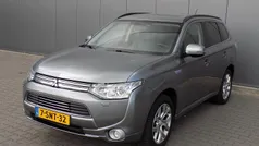 Grijs Gebruikt 2013 Mitsubishi Outlander Instyle SUV | € 7.900 (Super prijs)