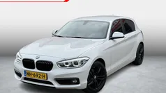 Wit, metallic lak Gebruikt 2017 BMW 118 Executive Hatchback | € 14.999 (Eerlijke prijs)