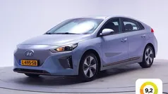 Grijs, metallic lak Gebruikt 2017 Hyundai Ioniq Comfort Sedan | € 10.945 (Eerlijke prijs)