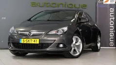 Grijs Gebruikt 2013 Opel Astra GTC Sport Coupé | € 9.950 (Eerlijke prijs)