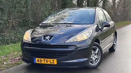 Zwart Gebruikt 2007 Peugeot 207 Hatchback | € 1.950 (Eerlijke prijs)
