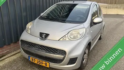 Occasion Peugeot 107 68 PK (50 kW) 2009 Grijs Hatchback