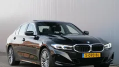 Zwart Gebruikt 2023 BMW 320e Sedan | € 36.450 (Eerlijke prijs)