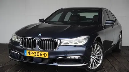 Blauw (metallic) Gebruikt 2016 BMW 740 Executive Sedan | € 29.900 (Super prijs)