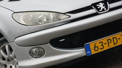 Gebruikt 2004 Peugeot 206 CC Quiksilver Cabriolet | € 1.925 (Eerlijke prijs)