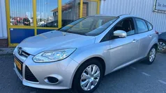 Grijs Gebruikt 2011 Ford Focus Trend Hatchback | € 5.490 (Eerlijke prijs)