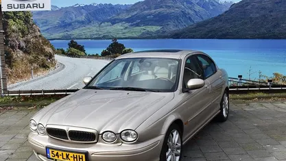 Beige, metallic lak Gebruikt 2003 Jaguar X-type Executive Sedan | € 4.950 (Eerlijke prijs)