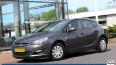 Grijs Gebruikt 2015 Opel Astra Selection Hatchback | € 9.950 (Eerlijke prijs)