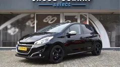 Gebruikt 2019 Peugeot 208 Signature Sky Hatchback | € 9.950 (Eerlijke prijs)