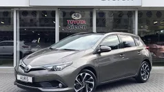 Grijs Gebruikt 2017 Toyota Auris Hybrid Hatchback | € 16.900 (Eerlijke prijs)