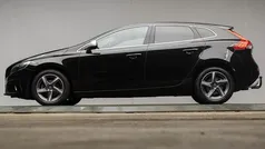 Gebruikt 2015 Volvo V40 Business Edition Hatchback | € 6.945 (Eerlijke prijs)