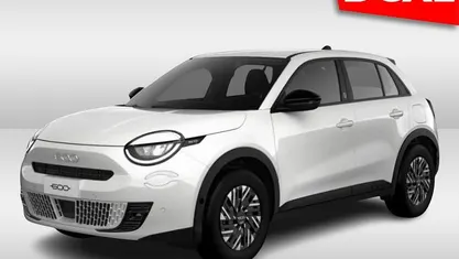 Occasion 2025 Fiat 600E Red SUV | € 25.888 (Super prijs)