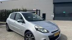 Grijs Gebruikt 2011 Renault Clio II Hatchback | € 2.499 (Eerlijke prijs)