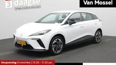 Wit Gebruikt 2023 MG MG4 EV Hatchback | € 19.495 (Eerlijke prijs)
