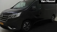 Zwart Gebruikt 2023 Renault Trafic Luxe Van | € 21.430 (Eerlijke prijs)