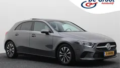Grijs Gebruikt 2019 Mercedes A180 Premium Hatchback | € 21.950 (Eerlijke prijs)