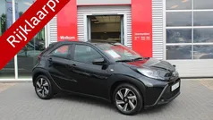 Zwart Gebruikt 2022 Toyota Aygo Limited Hatchback | € 19.900 (Eerlijke prijs)