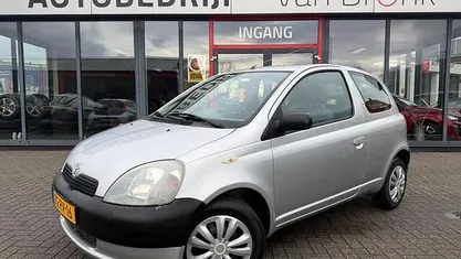 Occasion 1999 Toyota Yaris Terra Hatchback | € 2.250 (Eerlijke prijs)