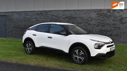 Zilver Occasion 2021 Citroën C4 Live SUV | € 14.940 (Eerlijke prijs)