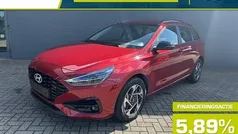 Rood Nieuw 2025 Hyundai i30 Comfort Stationwagen | € 34.391 (Eerlijke prijs)