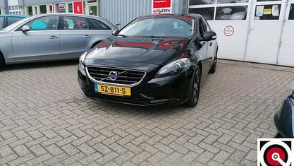 Zwart Gebruikt 2014 Volvo V40 Summum Hatchback | € 8.950 (Goede deal)