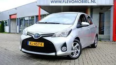 Grijs Gebruikt 2016 Toyota Yaris Trend Hatchback | € 11.950 (Eerlijke prijs)