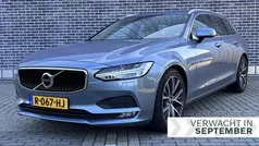 Blauw Gebruikt 2018 Volvo V90 Momentum Stationwagen | € 22.899 (Goede deal)