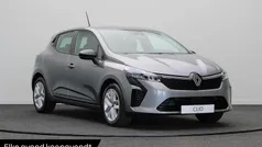 Grijs Nieuw 2025 Renault Clio V Evolution Hatchback | € 24.645 (Eerlijke prijs)