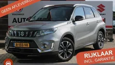 Gebruikt 2022 Suzuki Vitara Style SUV | € 25.950 (Eerlijke prijs)