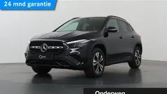Zwart Gebruikt 2024 Mercedes GLA250 Luxury SUV | € 45.850 (Eerlijke prijs)