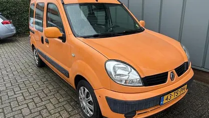 Rood Occasion 2007 Renault Kangoo Stationwagen | € 2.250 (Goede deal)