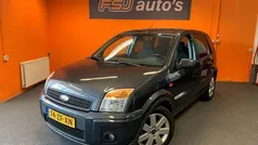 Grijs Gebruikt 2008 Ford Fusion Futura MPV | € 1.950 (Eerlijke prijs)