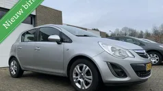 Grijs Gebruikt 2013 Opel Corsa Color Edition Hatchback | € 4.950 (Eerlijke prijs)