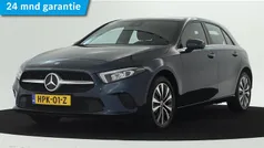 Blauw Gebruikt 2021 Mercedes A250 Hatchback | € 26.945 (Goede deal)