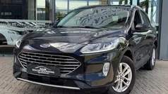Zwart, metallic lak Gebruikt 2023 Ford Kuga Titanium SUV | € 21.750 (Super prijs)