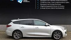 Grijs Gebruikt 2023 Ford Focus ST-Line X Stationwagen | € 24.450 (Eerlijke prijs)