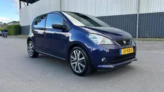 Blauw, metallic lak Gebruikt 2017 Seat Mii CONNECT Hatchback | € 7.995 (Eerlijke prijs)