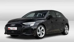 Zwart Gebruikt 2023 Audi A3 Sportback Design Hatchback | € 28.950 (Eerlijke prijs)
