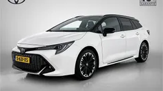 Wit, metallic lak Gebruikt 2023 Toyota Corolla Sport Stationwagen | € 27.945 (Eerlijke prijs)