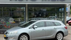 Grijs, metallic lak Gebruikt 2012 Opel Astra Cosmo Stationwagen | € 2.895 (Eerlijke prijs)