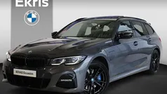 Gebruikt 2022 BMW 330 Executive Stationwagen | € 36.900 (Eerlijke prijs)