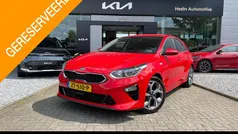 Rood Gebruikt 2018 Kia Ceed Hatchback | € 15.000 (Eerlijke prijs)