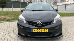 Zwart Gebruikt 2013 Toyota Yaris Hatchback | € 7.999 (Goede deal)