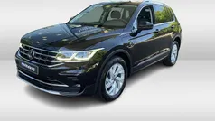 Zwart Gebruikt 2022 VW Tiguan Elegance SUV | € 32.450 (Goede deal)