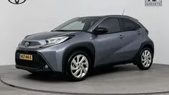 Grijs Gebruikt 2024 Toyota Aygo Envy Hatchback | € 19.880 (Eerlijke prijs)