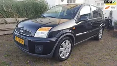 Zwart Gebruikt 2008 Ford Fusion Ghia MPV | € 3.450 (Eerlijke prijs)