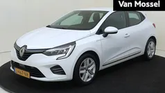 Gebruikt 2020 Renault Clio V Zen Hatchback | € 11.940 (Eerlijke prijs)
