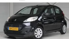 Zwart Gebruikt 2013 Peugeot 107 Access Hatchback | € 4.500 (Eerlijke prijs)